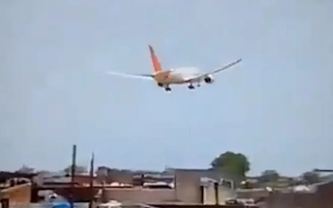 Navigating AI‑171: Crash Misinformation Analysis & Corporate Communication Lessons